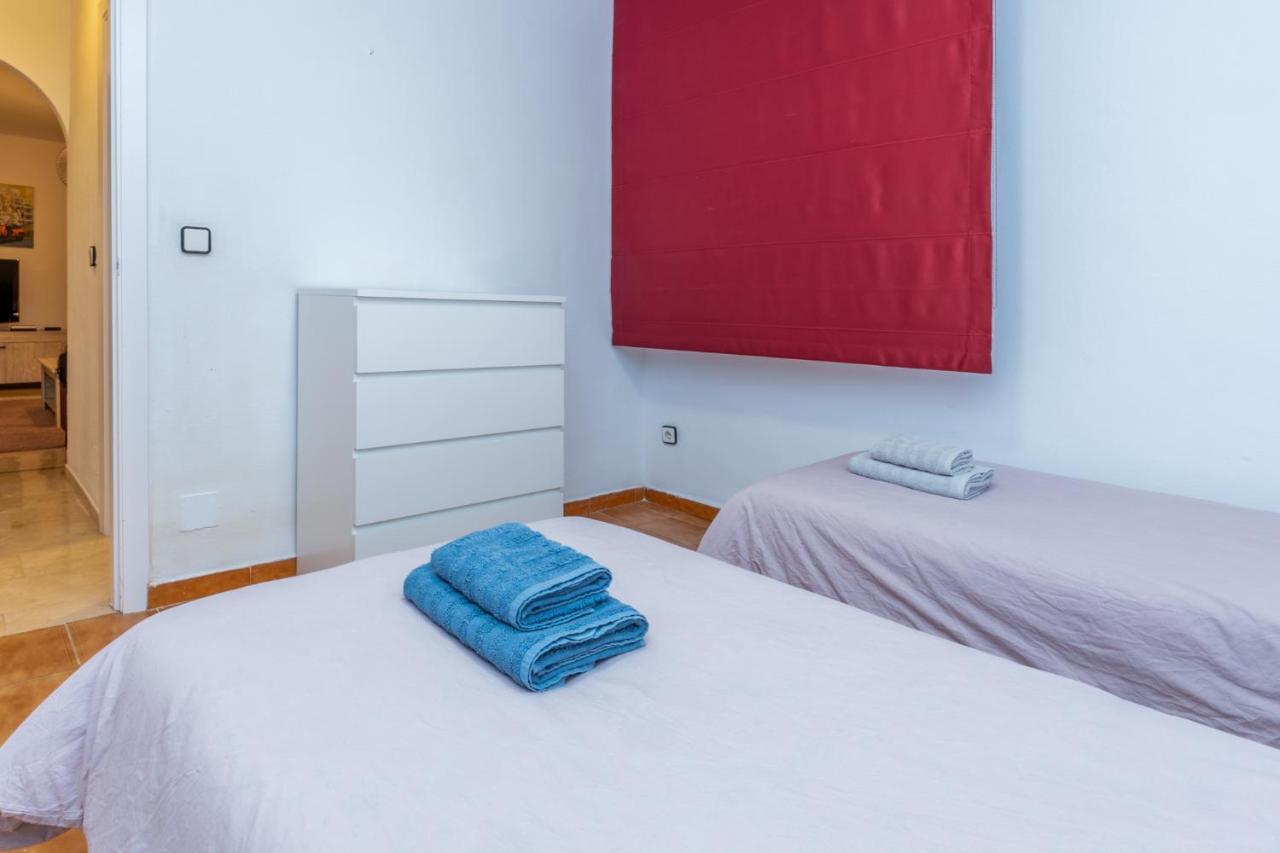 2br Urban Getaway - Good Wifi, Swimming Pool Lägenhet *